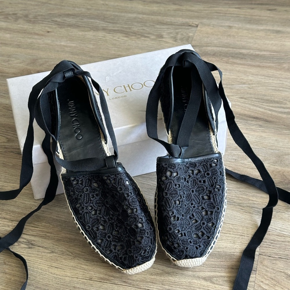 JIMMY CHOO LACE UP ESPADRILLES SIZE 41 (10 US)